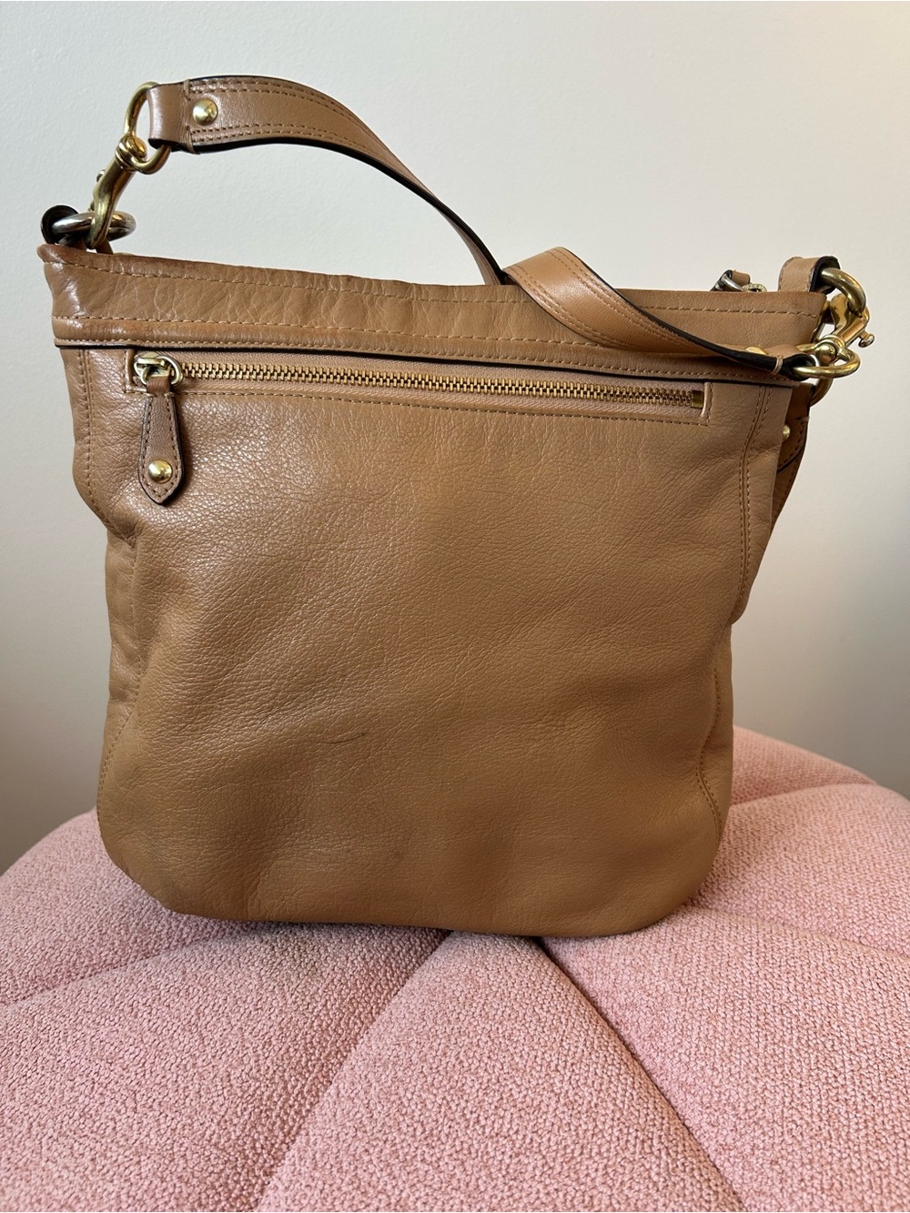 Coach Ashley Leather Hippie Bag in Camel - Picture 3 of 11
